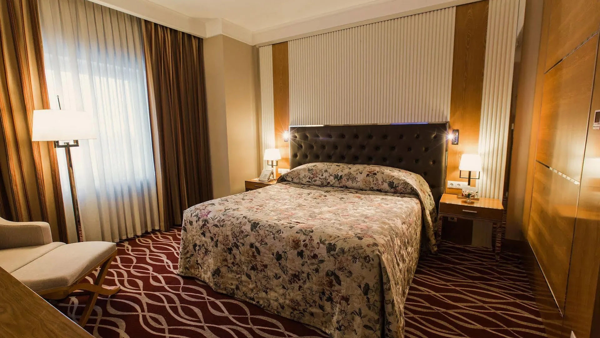 Ramada Plaza Astana Hotel  아스타나